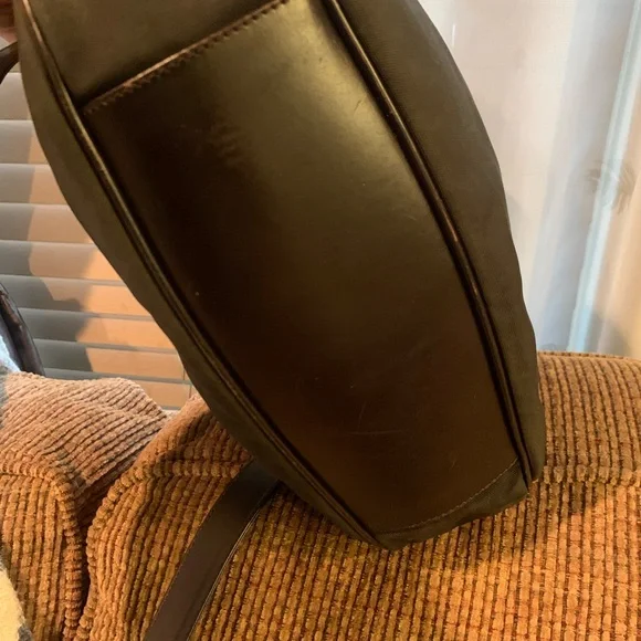 Authentic Gucci Bamboo 2way nylon shoulder bag - Picture 5 of 14